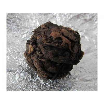 2014 Mengku Hand-Rolled Ancient Tree Gold Puerh Ball 5g 2014 Mengku Hand-Rolled Ancient Tree Gold Puerh Ball 5g