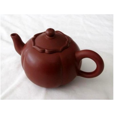 Yixing Pottery Purple Clay Teapot (250ml) Yixing Pottery Purple Clay Teapot (250ml)