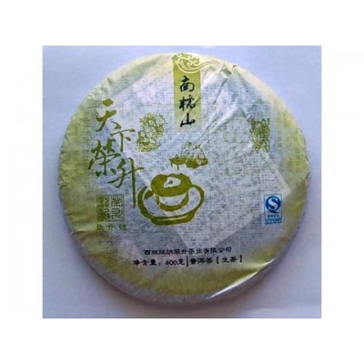 2009 Ronshen Nannuo Mountain Green Pu-erh Tea Cake 400g 2009 Ronshen Nannuo Mountain Green Pu-erh Tea Cake 400g